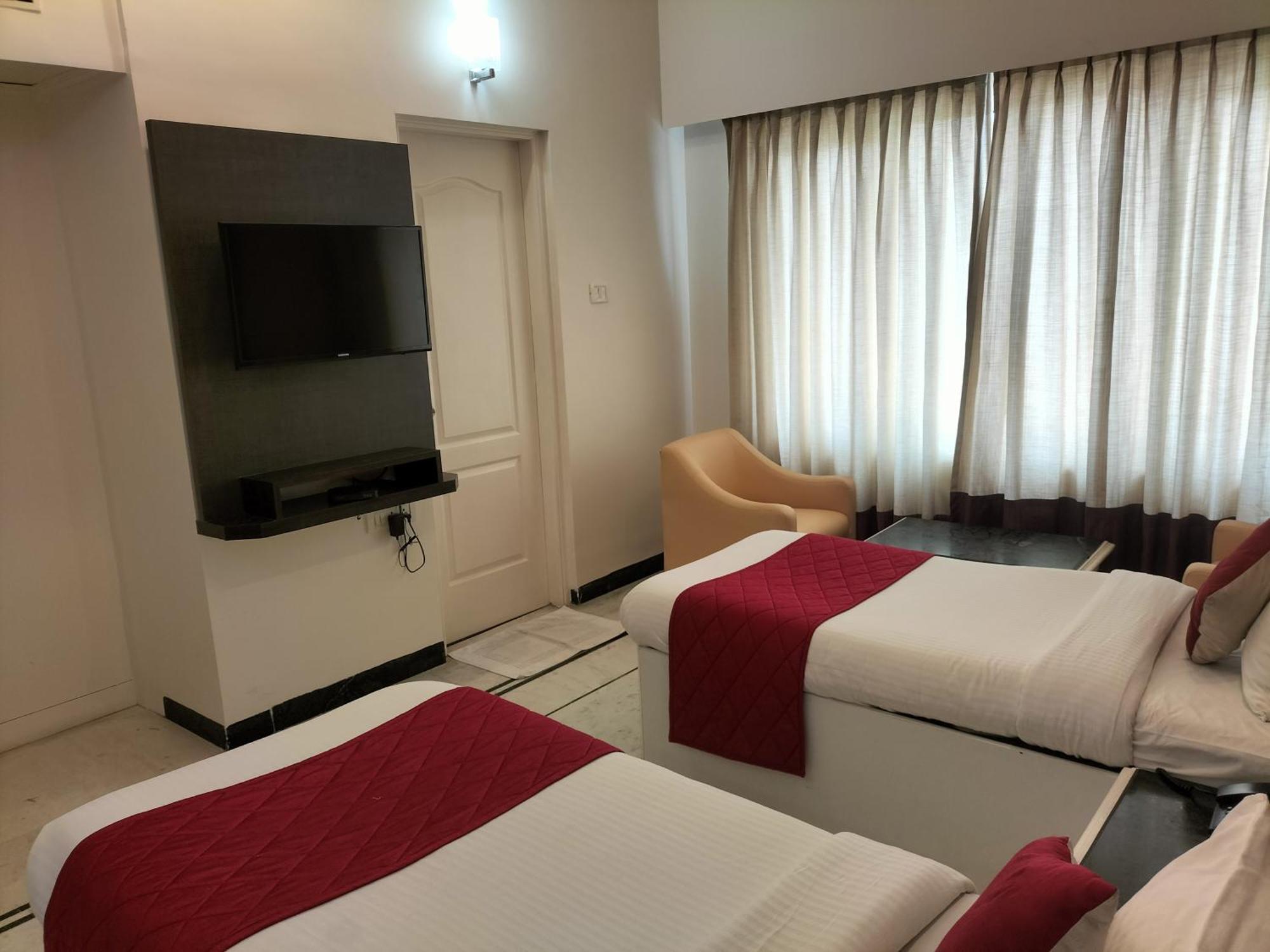 Zip By Spree Hotels Surabi International Vellore Exteriör bild
