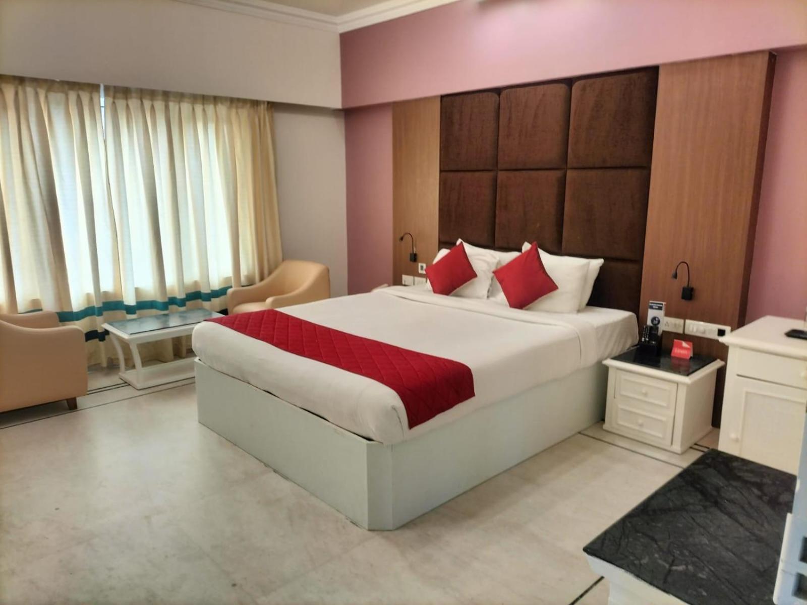 Zip By Spree Hotels Surabi International Vellore Exteriör bild